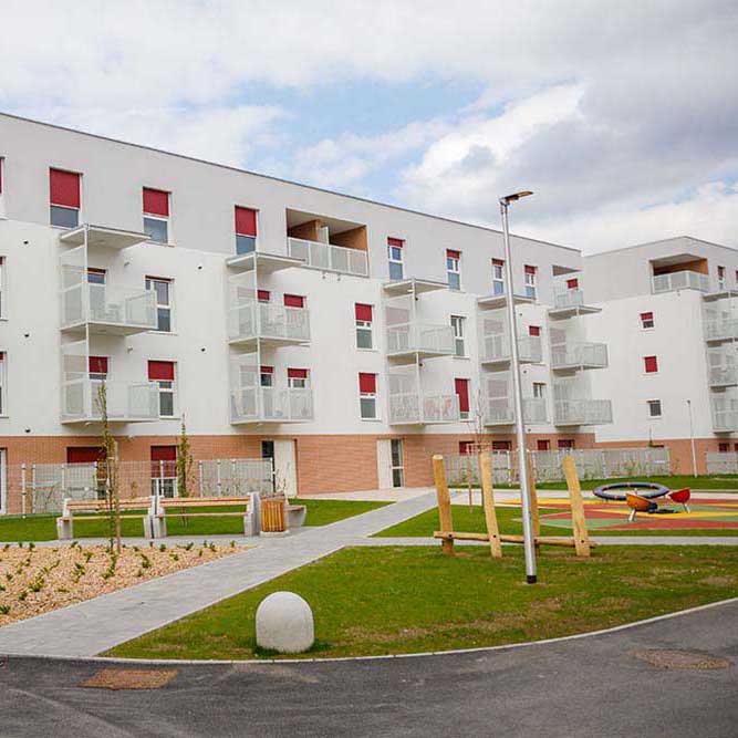 Domov 14 STANOVANJSKI BLOKI-SINGENSKA ULICA