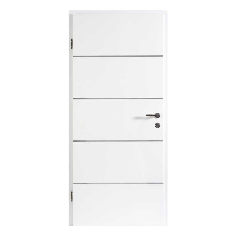 bela notranja vrata z vodoravnimi inox črtami